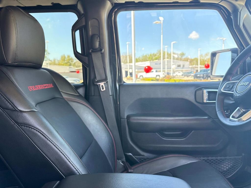 Used 2018 Jeep Wrangler Unlimited Rubicon image 14