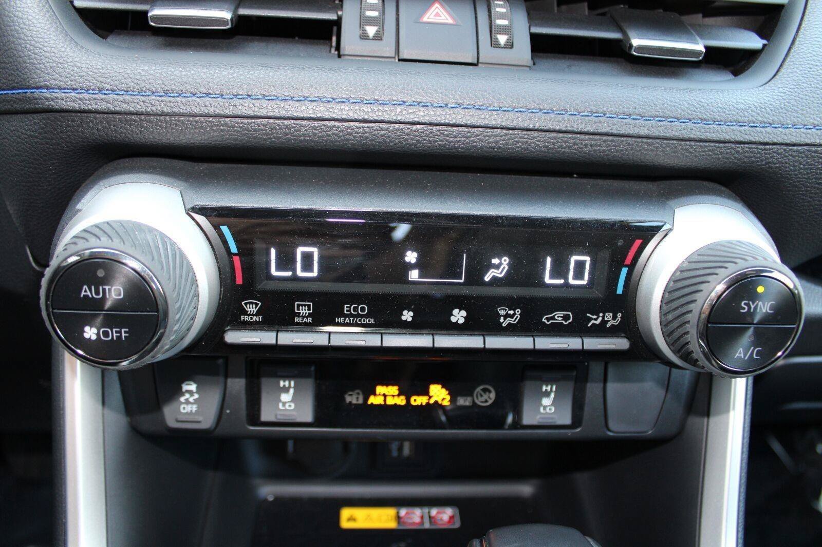 Used 2024 Toyota RAV4 XSE w/ Advanced Technology Package AWD/4WD image 23