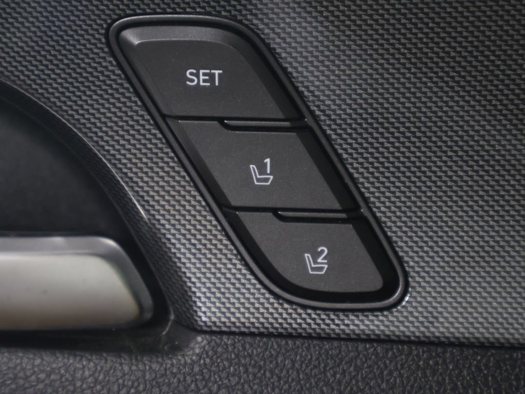 Used 2021 Hyundai Santa Fe Limited AWD/4WD image 40