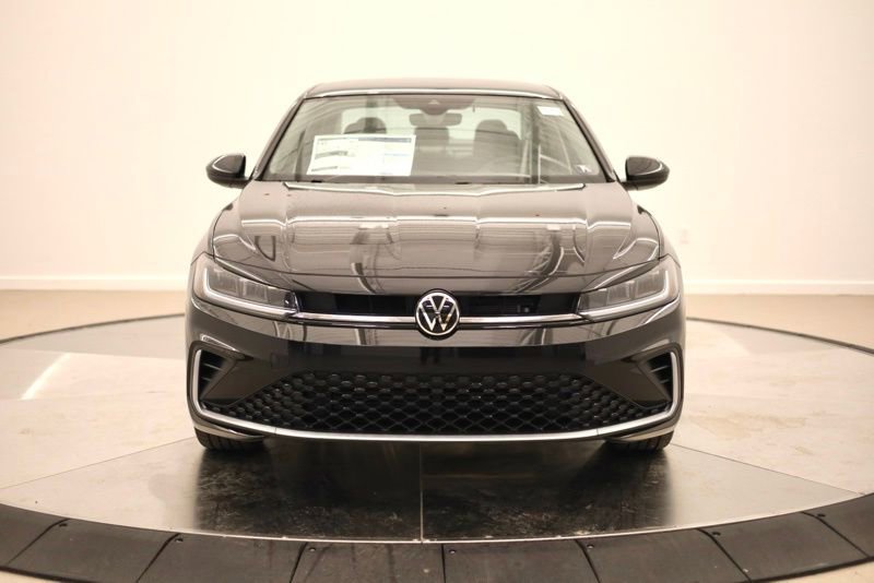 New 2026 Volkswagen Jetta SE image 8