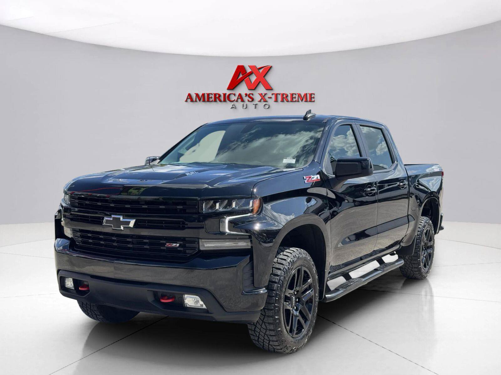 Used 2022 Chevrolet Silverado 1500 LT Trail Boss AWD/4WD image 1