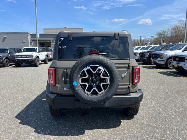 New 2026 Ford Bronco Outer Banks AWD/4WD image 11