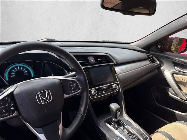 Used 2017 Honda Civic Touring image 9