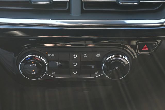 New 2026 Chevrolet Trax RS w/ Sunroof Package image 18