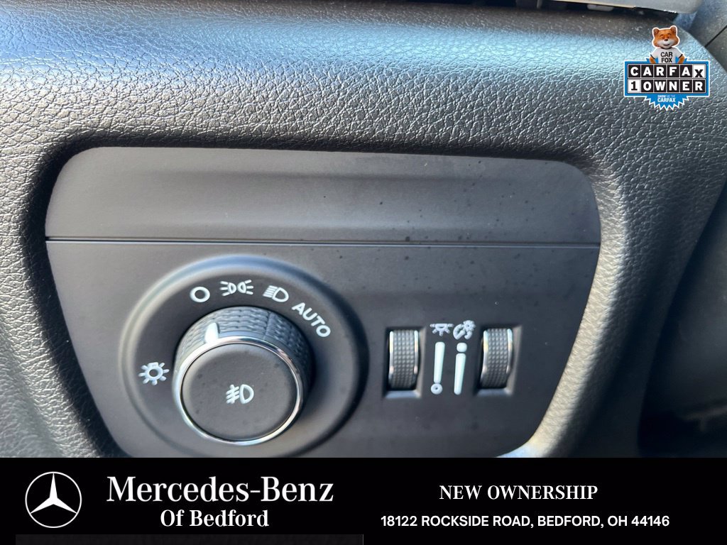 Used 2025 Jeep Grand Cherokee Limited w/ Black Appearance Package AWD/4WD image 32