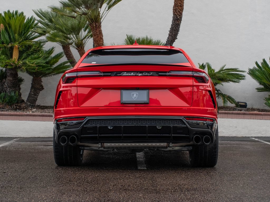 Used 2022 Lamborghini Urus AWD/4WD image 5