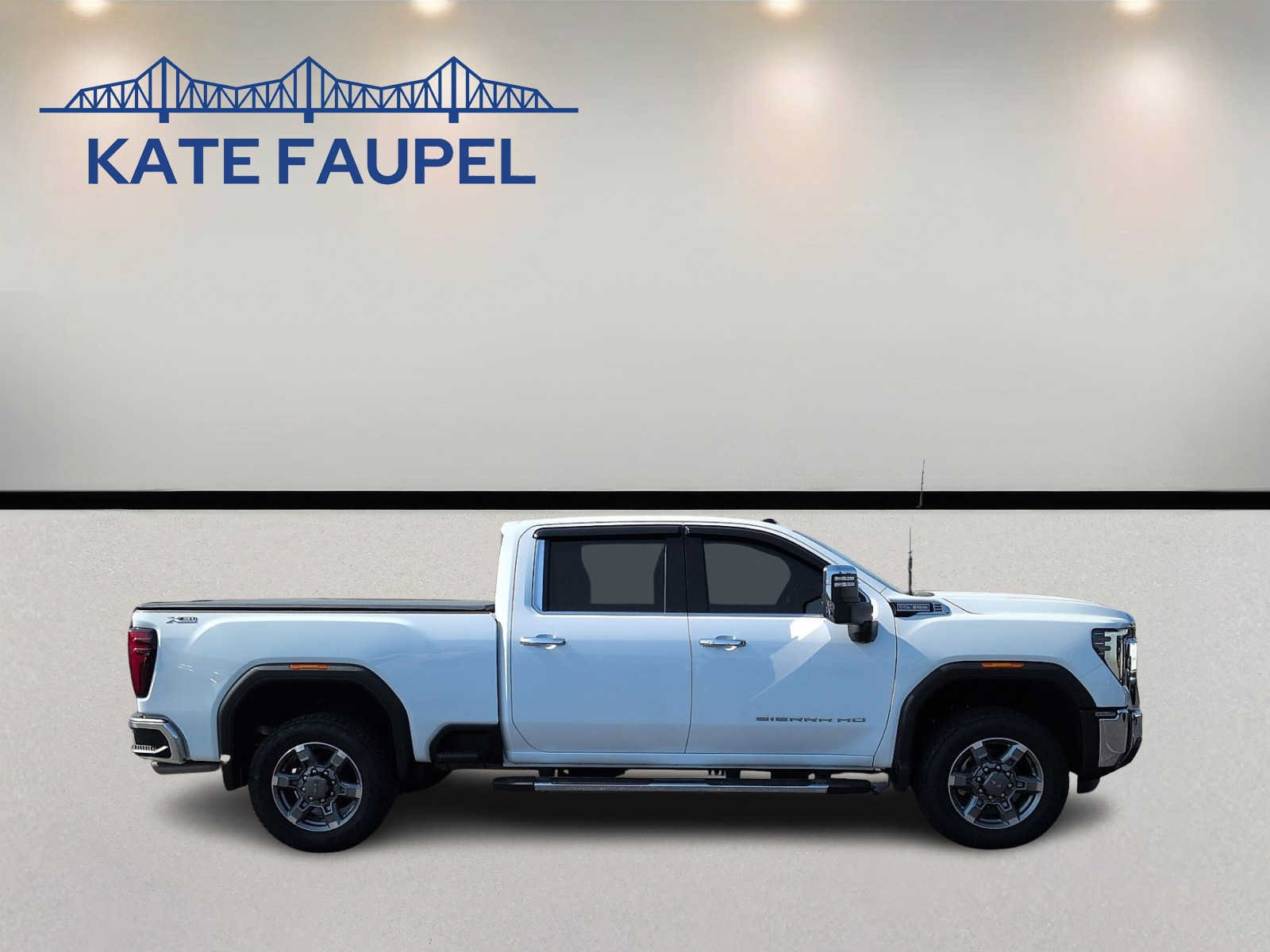 Used 2026 GMC Sierra 2500 SLT w/ SLT Premium Package AWD/4WD image 7