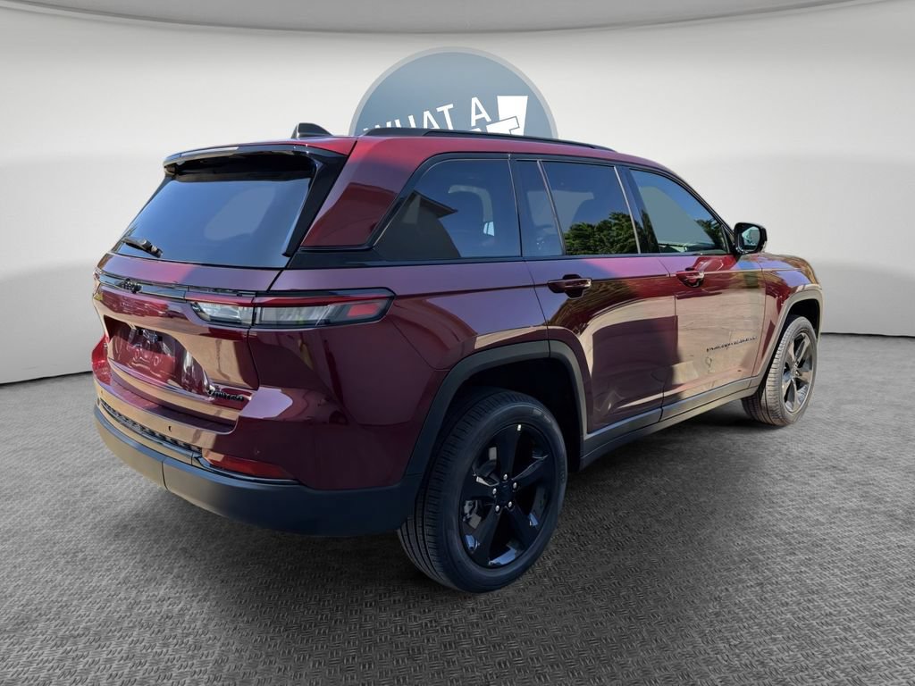New 2025 Jeep Grand Cherokee Limited w/ Black Appearance Package AWD/4WD image 6