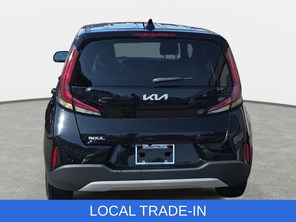 Used 2023 Kia Soul LX image 6