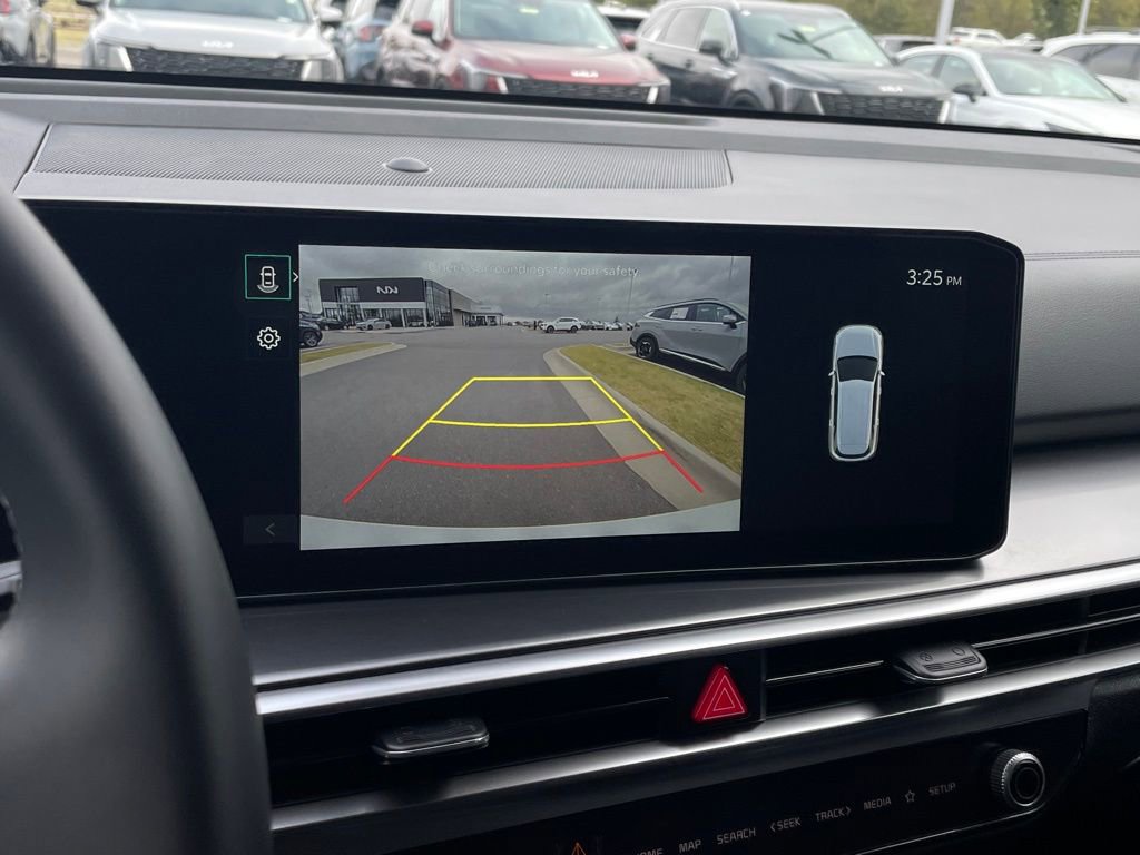 New 2025 Kia Sorento S image 16