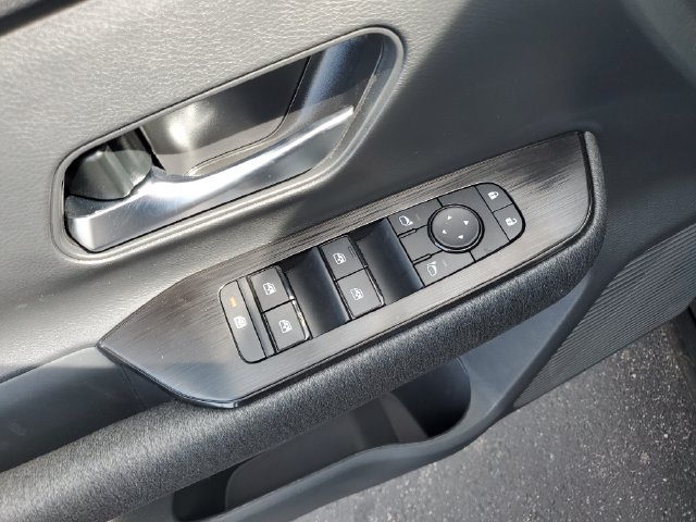 New 2027 Nissan Kicks SV AWD/4WD image 24
