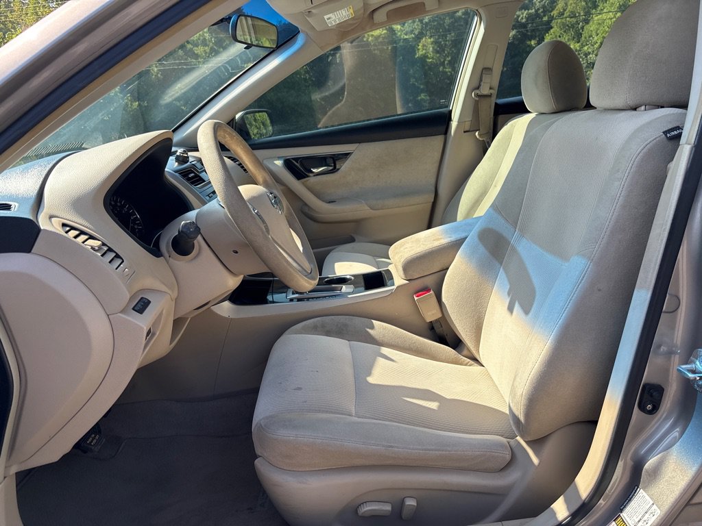 Used 2013 Nissan Altima 2.5 S FWD image 11