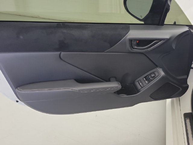 Used 2025 Toyota GR86 Premium RWD image 12