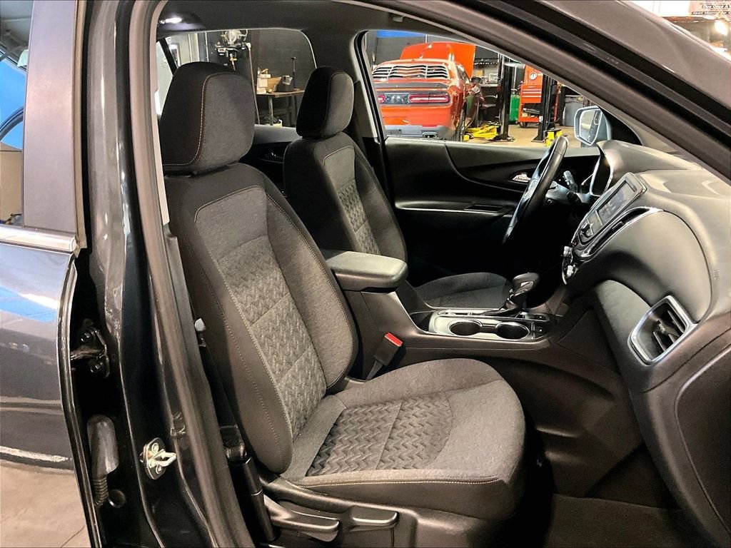 Used 2023 Chevrolet Equinox LT AWD/4WD image 11