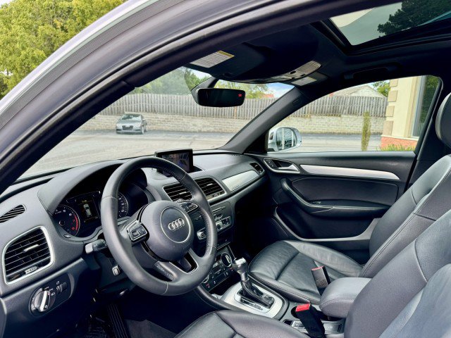 Used 2018 Audi Q3 2.0T Premium Plus AWD/4WD image 12