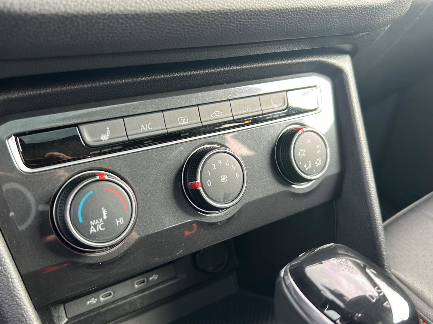 Certified 2024 Volkswagen Tiguan Wolfsburg Edition image 18