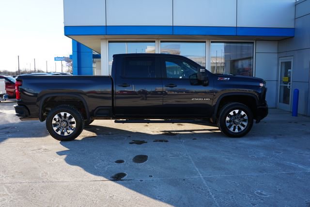 Used 2024 Chevrolet Silverado 2500 Custom w/ Custom Value Package image 31