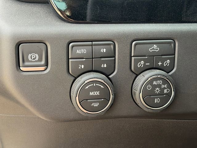 Used 2026 Chevrolet Silverado 1500 LT Trail Boss w/ LPO, Dark Essentials Package image 20