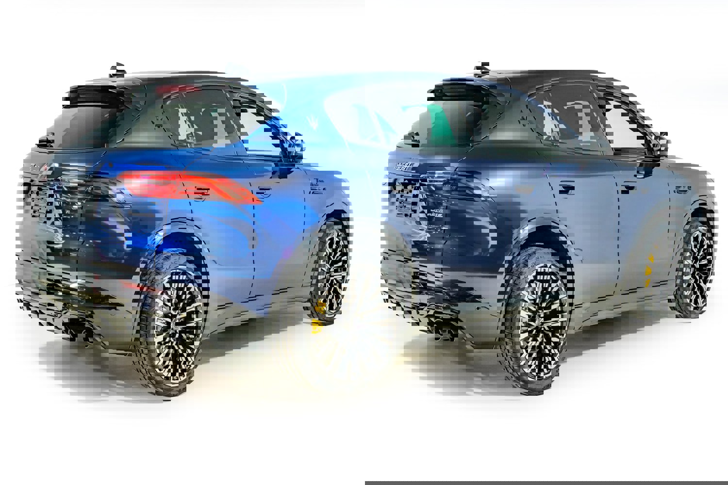 Used 2025 Maserati Grecale Modena image 7