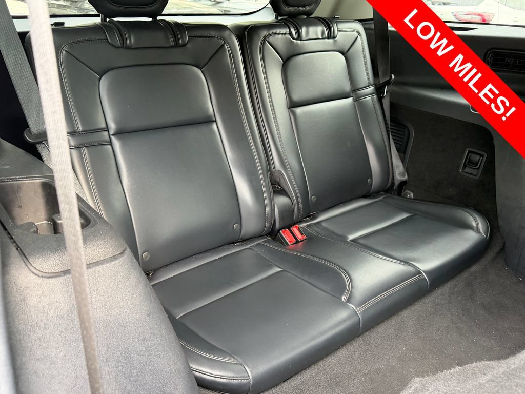 Used 2025 Lincoln Aviator Reserve AWD/4WD image 23