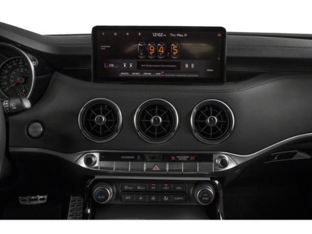 Certified 2022 Kia Stinger GT1 RWD image 12