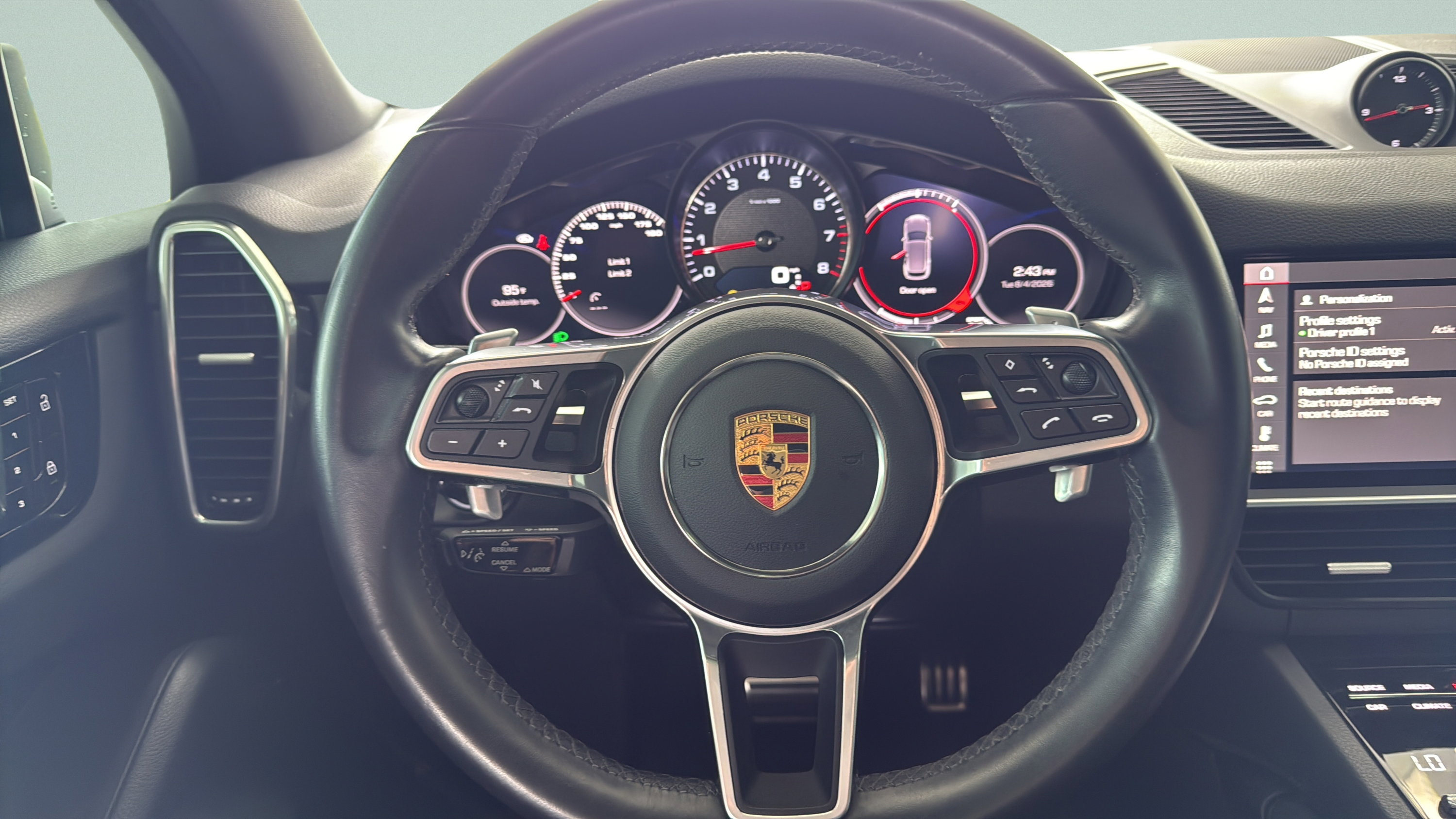 Used 2021 Porsche Cayenne S AWD/4WD image 28