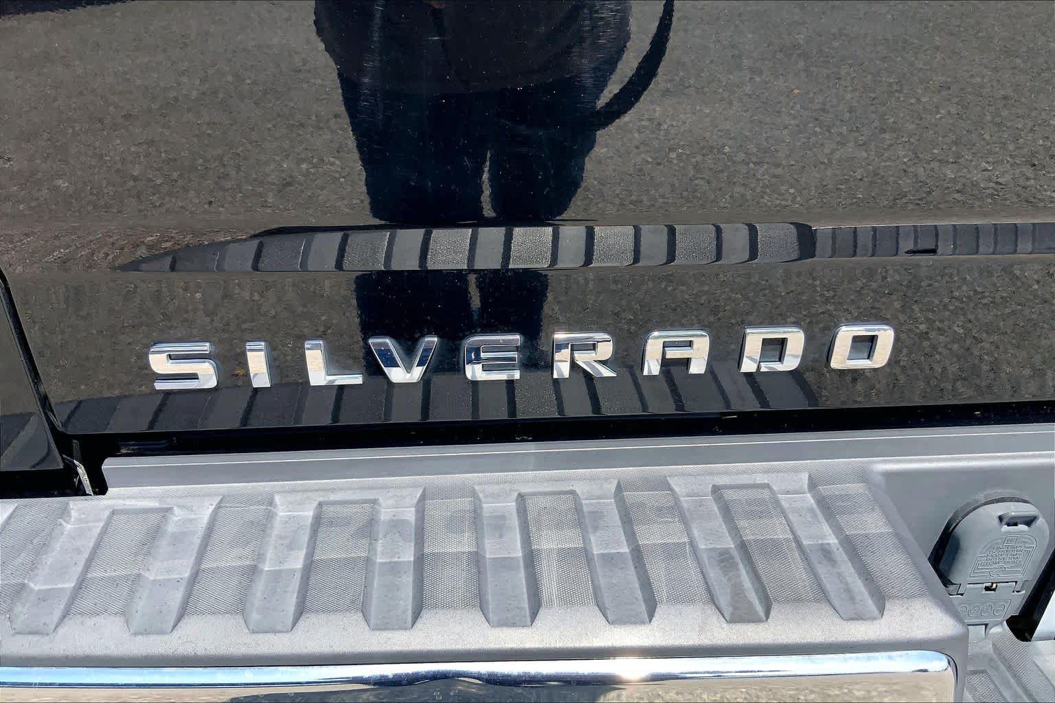 Used 2015 Chevrolet Silverado 1500 LTZ w/ Max Trailering Package AWD/4WD image 10