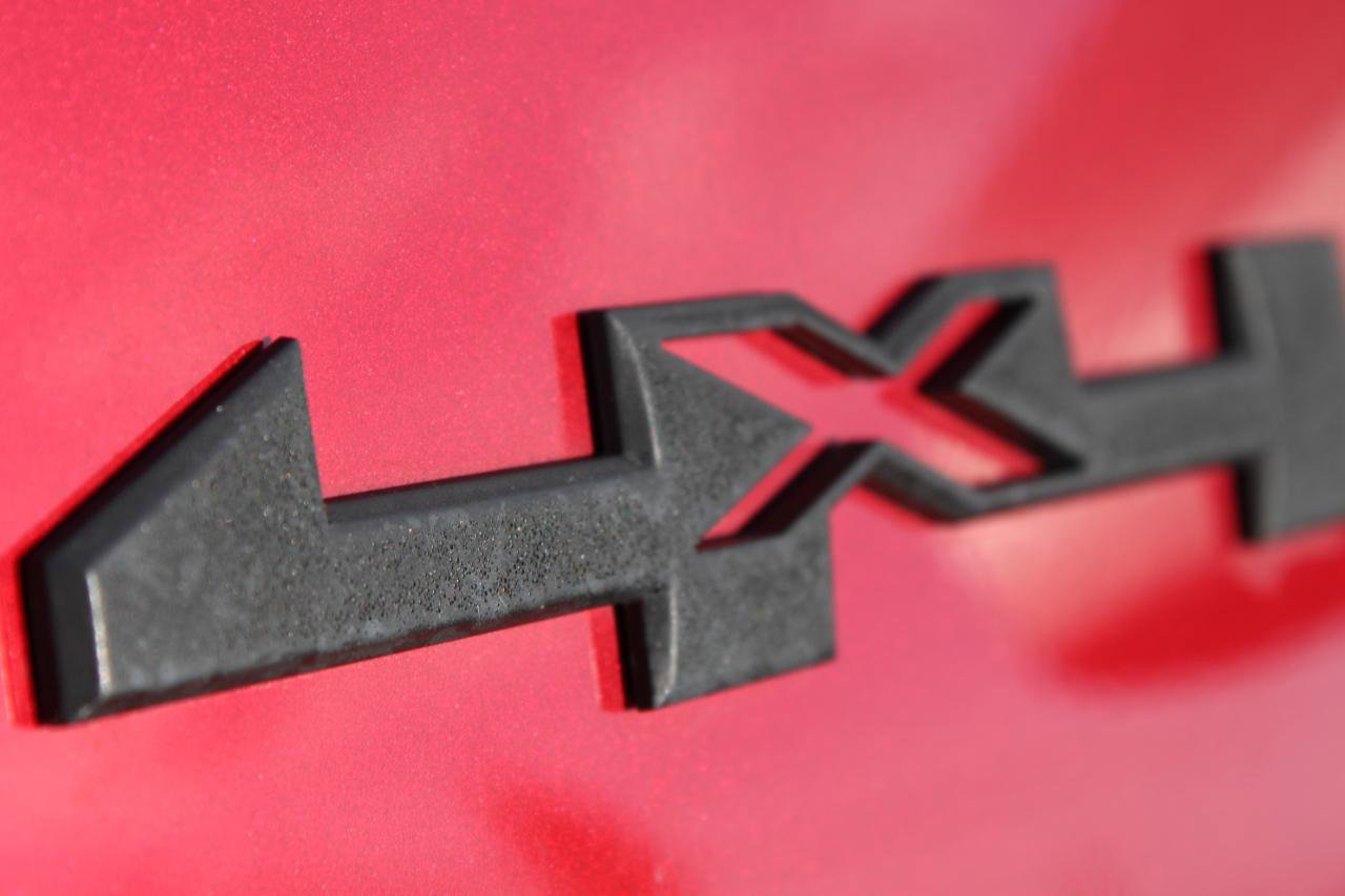 Used 2018 GMC Sierra 1500 SLT w/ SLT Premium Package image 9