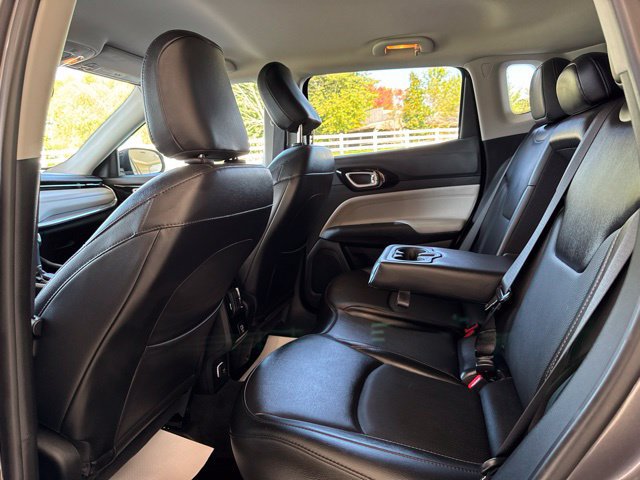 Used 2022 Jeep Compass Limited AWD/4WD image 29