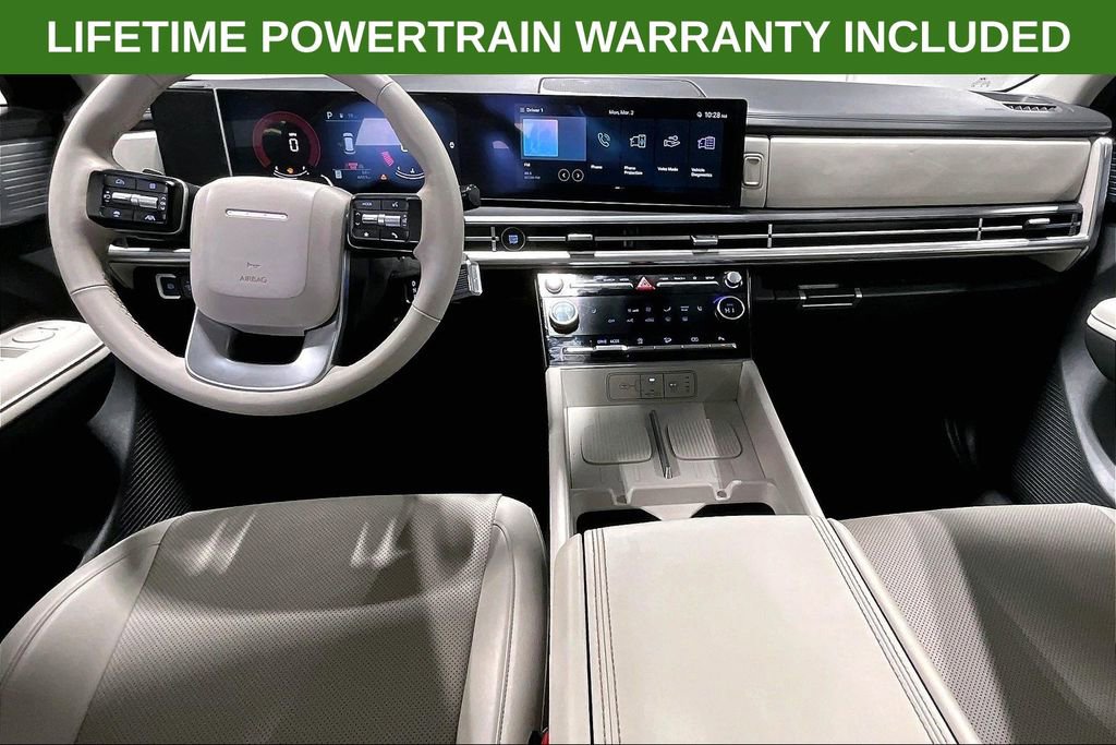 Used 2025 Hyundai Santa Fe SEL image 18