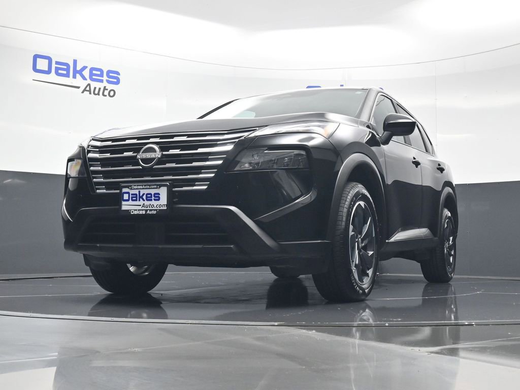 Used 2025 Nissan Rogue SV image 41