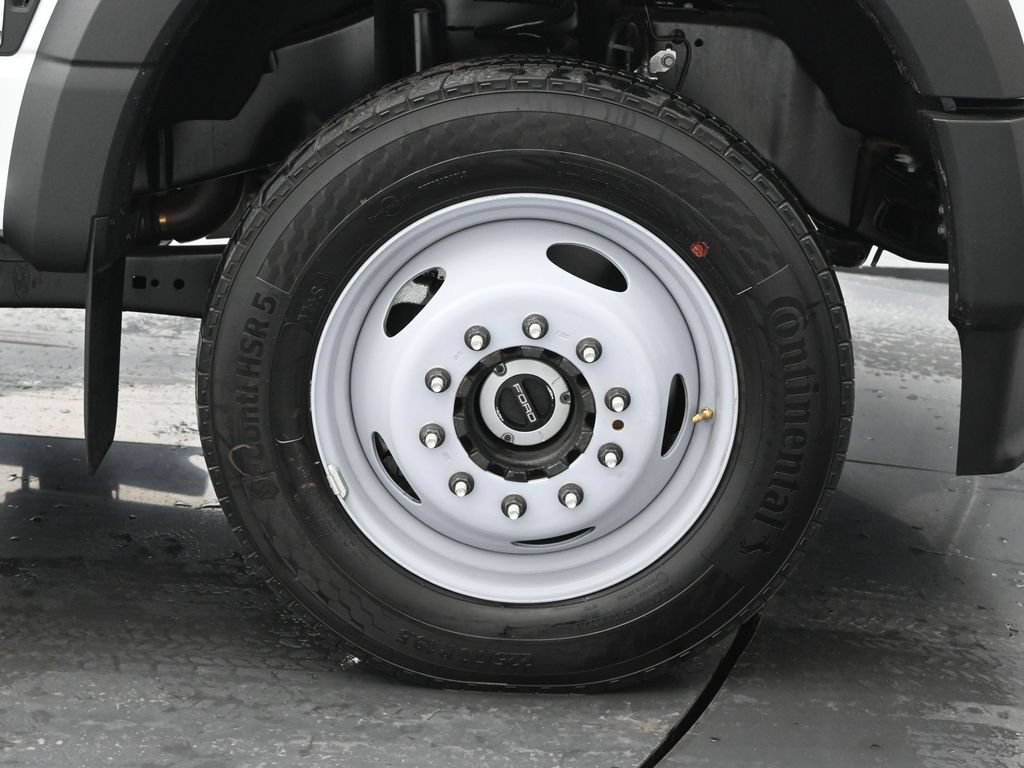 New 2025 Ford F550 4x4 Regular Cab Super Duty image 22