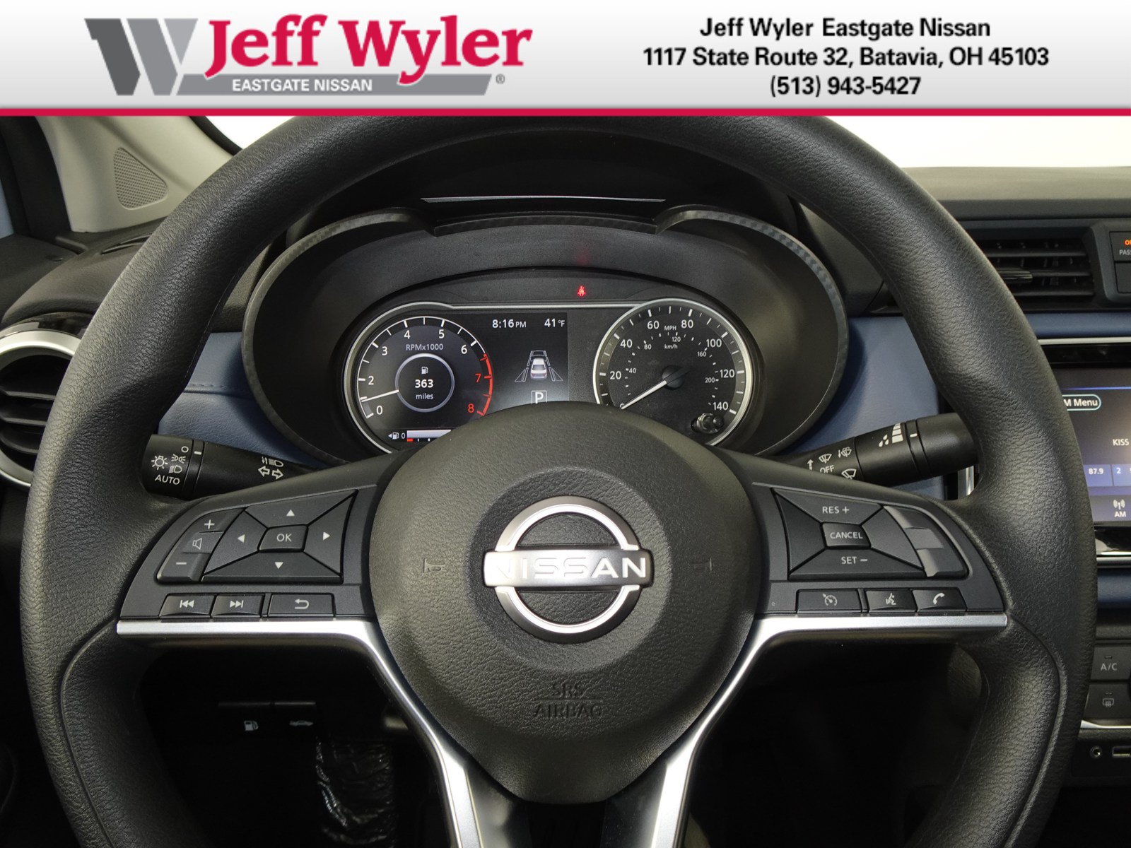 New 2025 Nissan Versa SV w/ Trunk Package FWD image 20