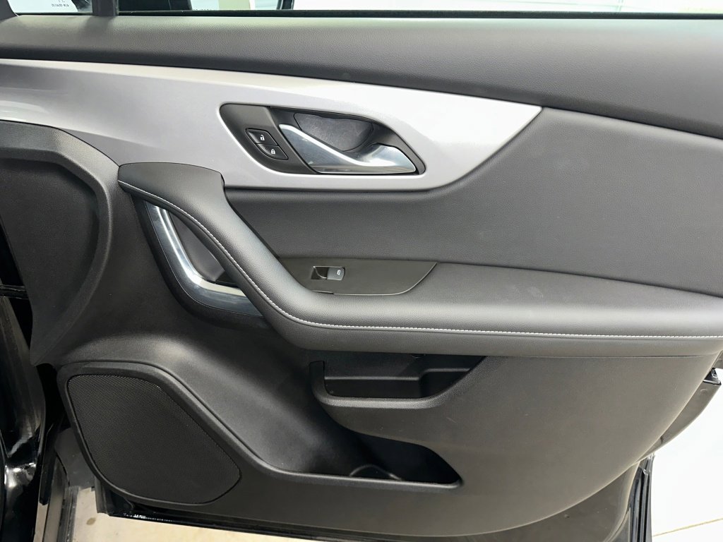 Certified 2024 Chevrolet Blazer LT w/ Convenience Package image 32