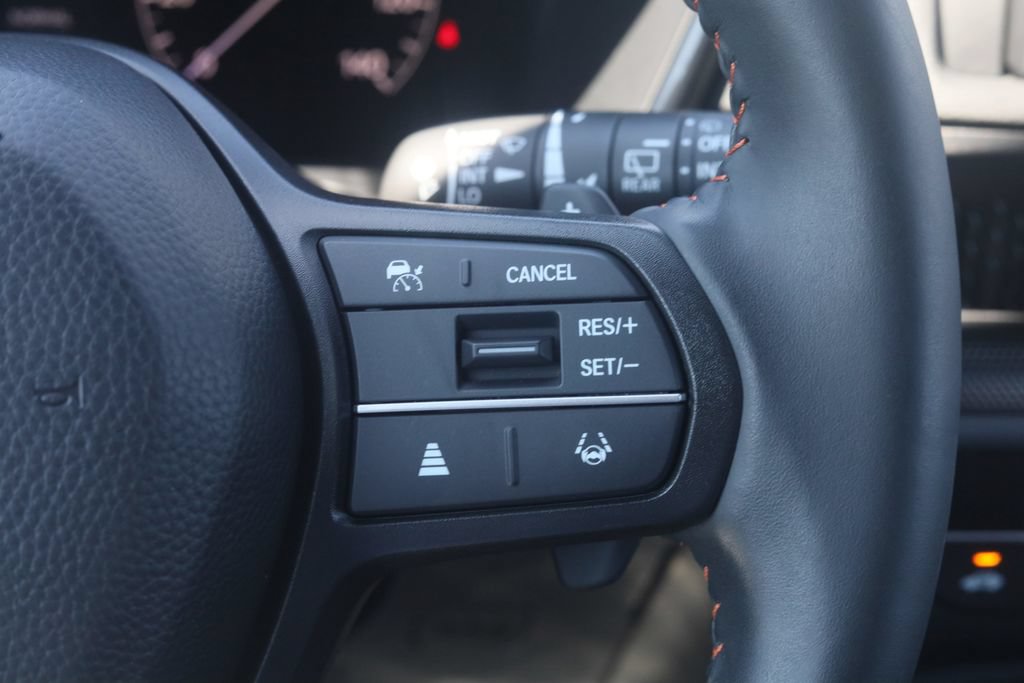 Used 2025 Honda CR-V Sport image 9