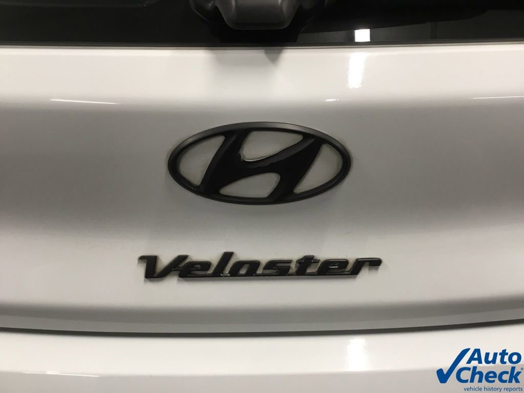 Used 2021 Hyundai Veloster Turbo image 12