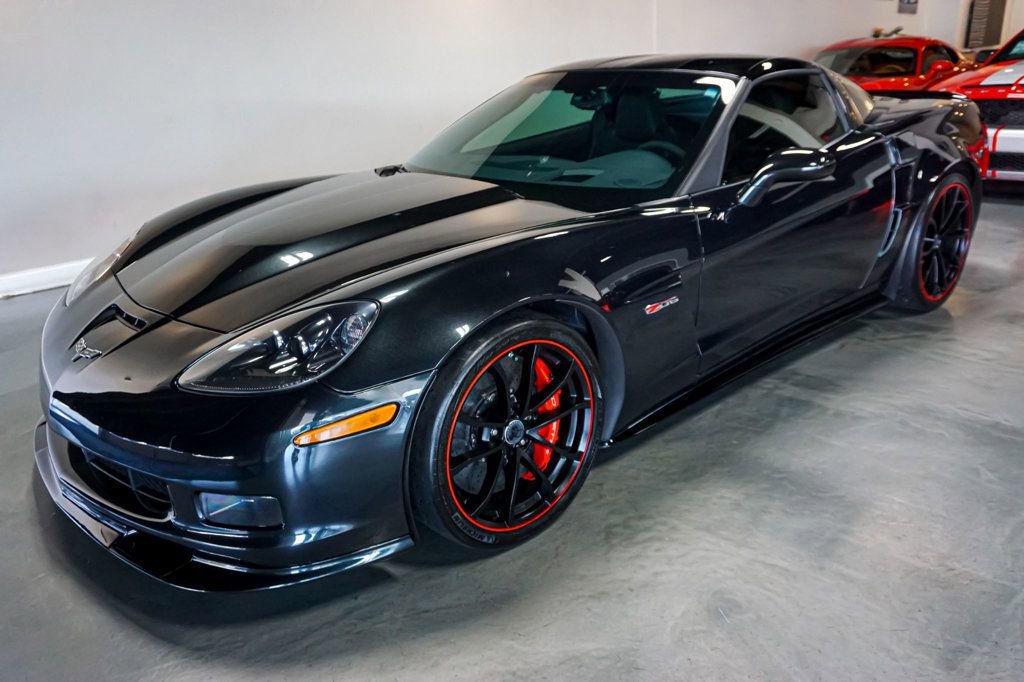Used 2012 Chevrolet Corvette Z06 w/ 3LZ Preferred Equipment Group image 5