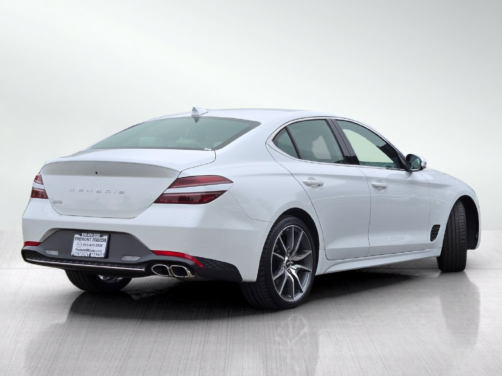 Used 2023 Genesis G70 2.0T RWD image 4
