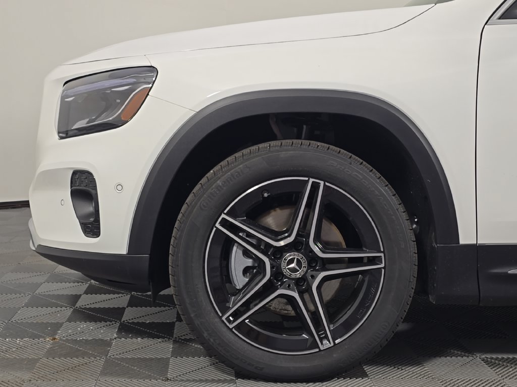 New 2026 Mercedes-Benz GLB 250 4MATIC image 11