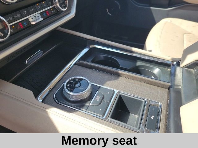 Used 2024 Ford Expedition Max Limited image 8