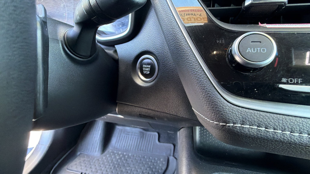 Certified 2024 Toyota Corolla SE FWD image 17