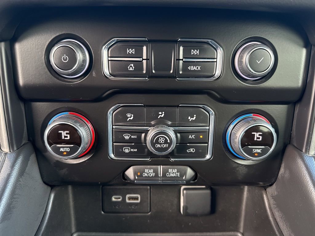 Used 2023 Chevrolet Suburban LS image 22