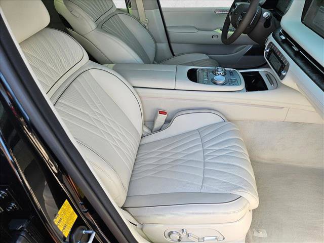 Used 2024 Genesis G90 3.5T image 18