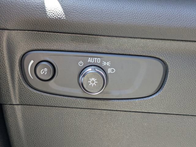 Used 2023 Buick Envision Preferred image 29