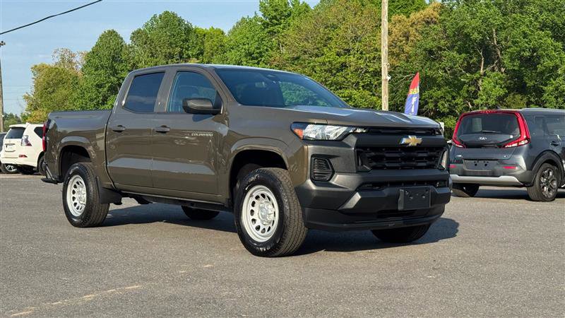 Used 2023 Chevrolet Colorado W/T RWD image 6