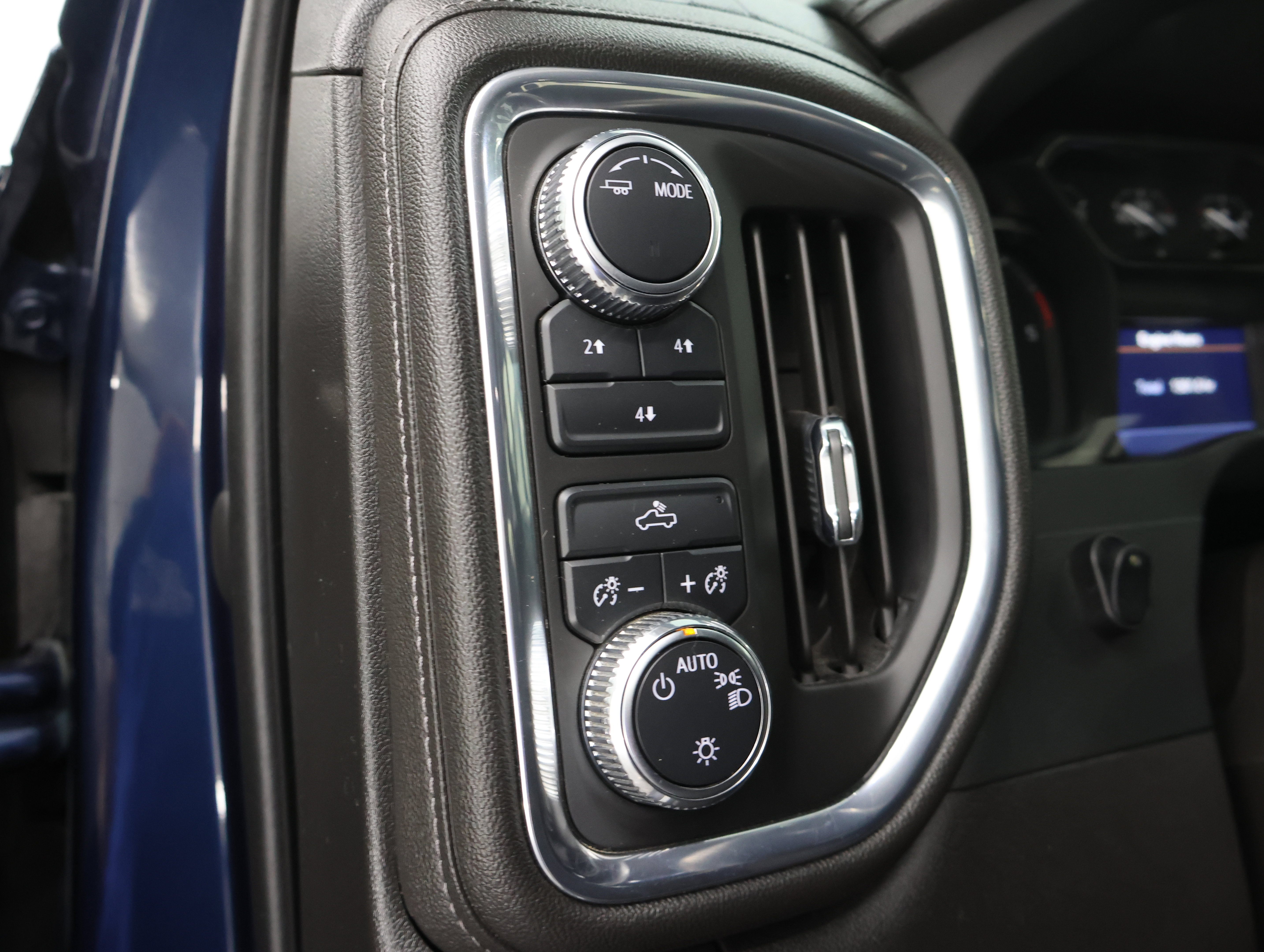 Used 2023 GMC Sierra 2500 SLE AWD/4WD image 39