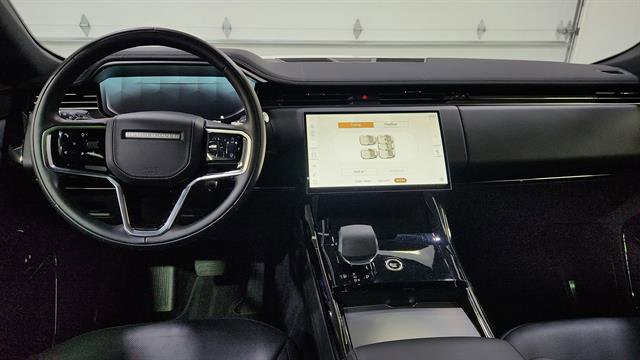 Used 2025 Land Rover Range Rover Sport SE image 22