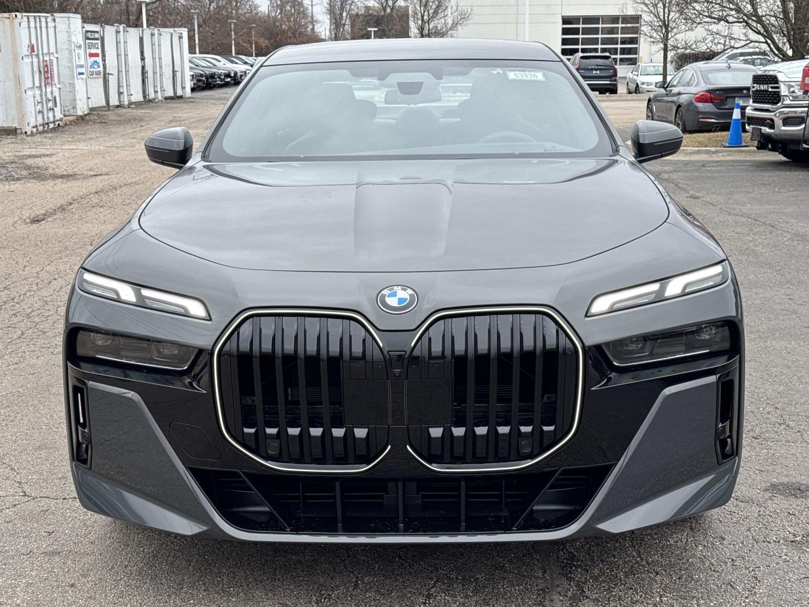 New 2026 BMW 760i xDrive AWD/4WD image 2