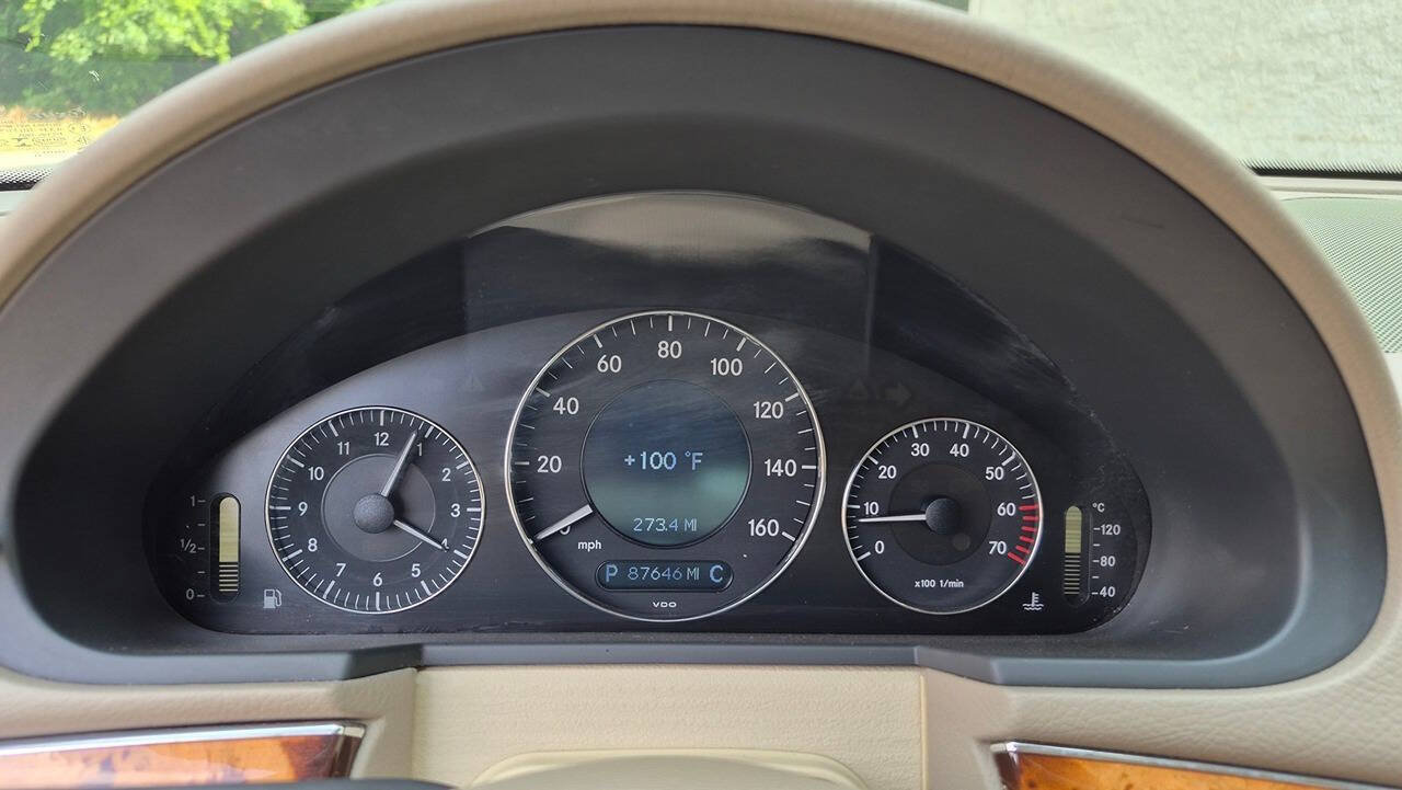 Used 2005 Mercedes-Benz E 500 Sedan image 34