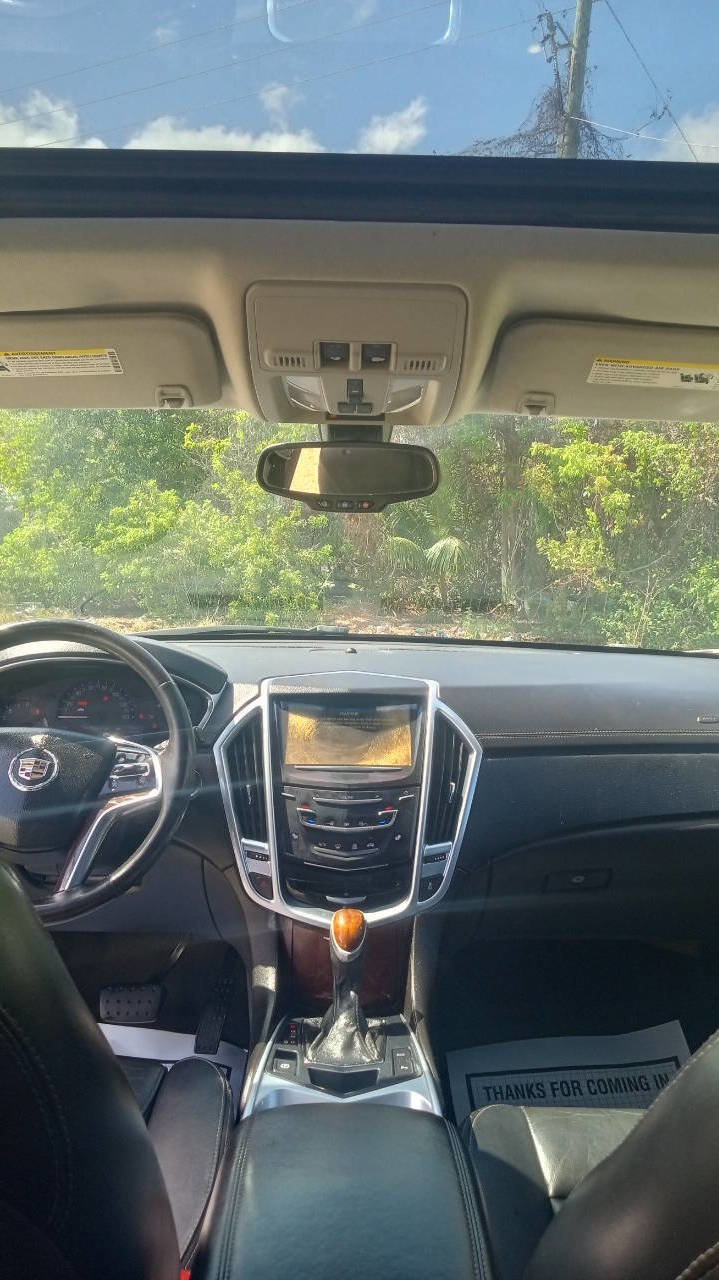 Used 2015 Cadillac SRX Luxury image 20